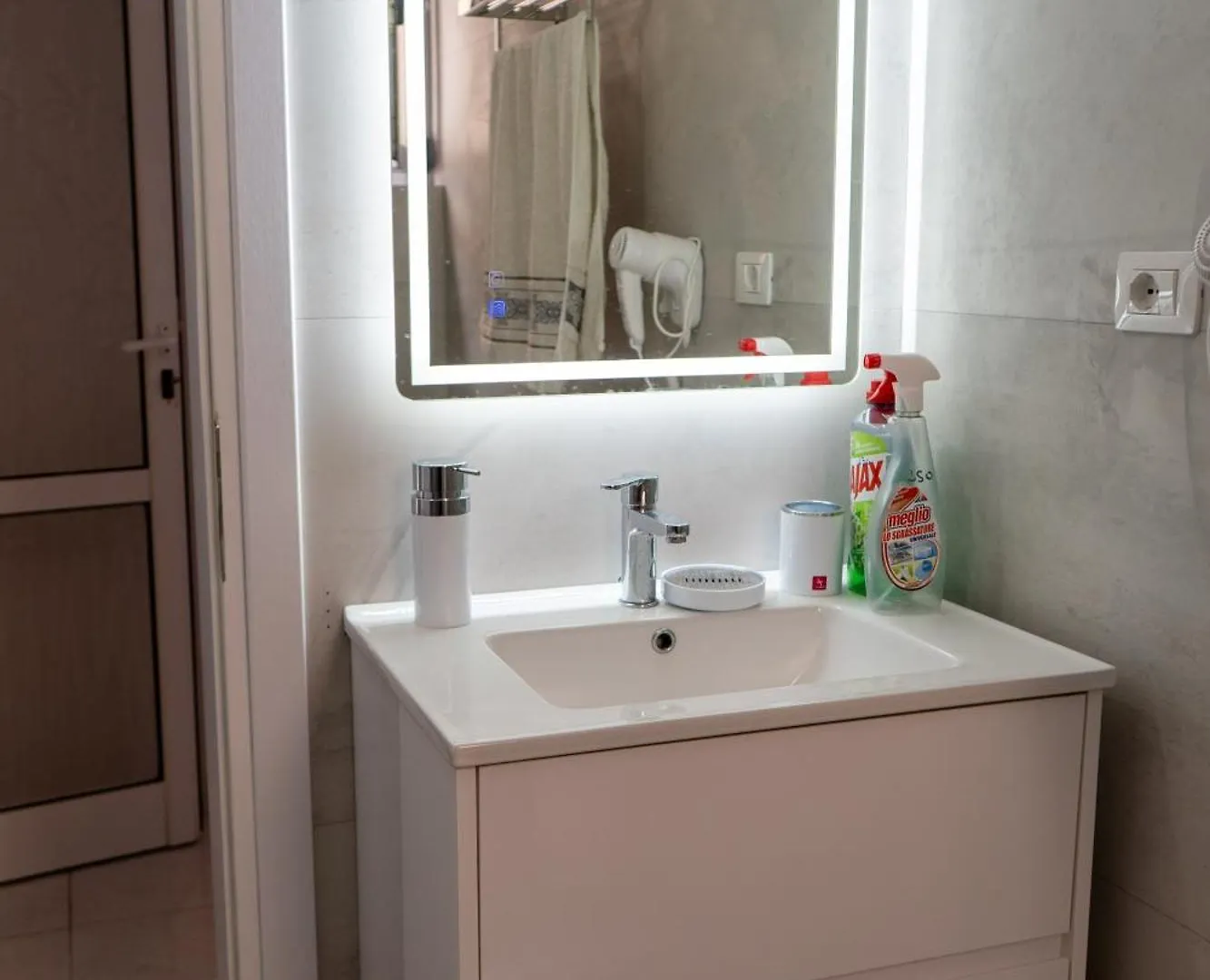 Saranda Estias Apartment 0*, Sarande Albania